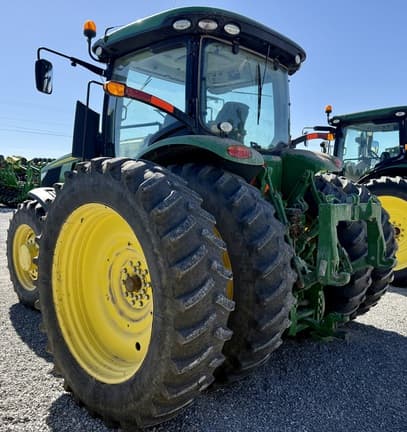 Image of John Deere 7270R equipment image 3