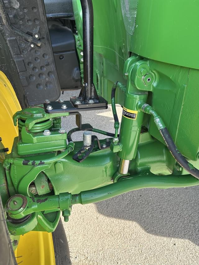 Image of John Deere 7290R equipment image 4