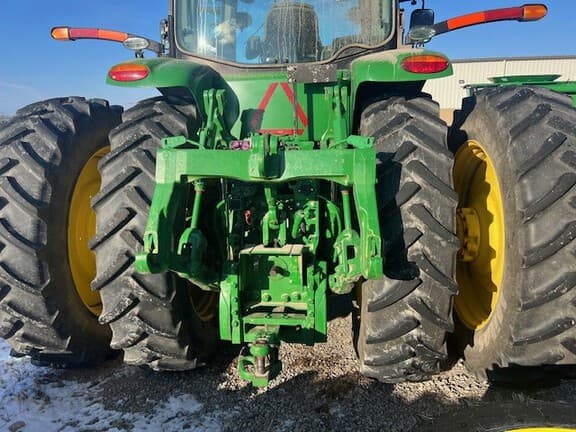 Image of John Deere 7310R equipment image 3