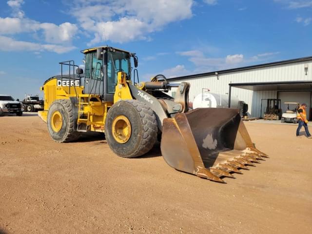 Image of John Deere 744K II equipment image 4
