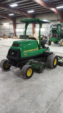 Image of John Deere 7500A equipment image 3