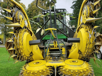 Main image John Deere 770