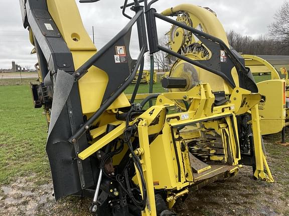Image of John Deere 770 equipment image 1