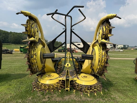 2015 John Deere 770 Equipment Image0
