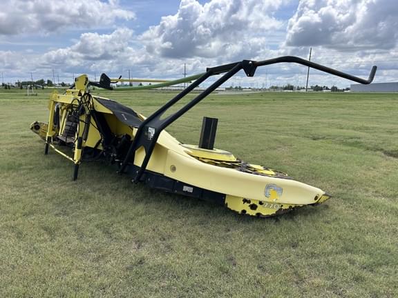 Image of John Deere 770 equipment image 2
