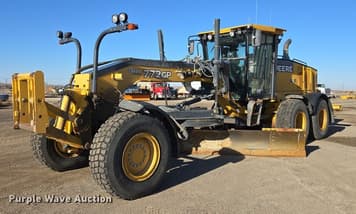 Main image John Deere 772G