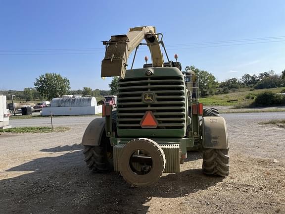 Image of John Deere 7980 equipment image 3