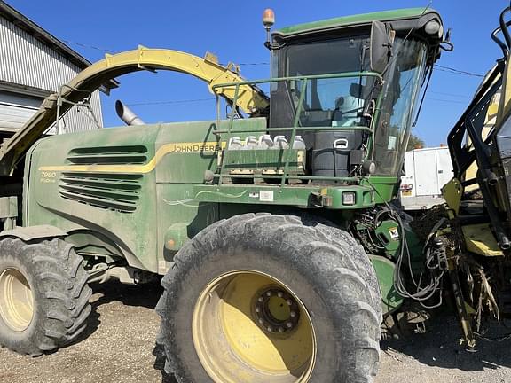 Image of John Deere 7980 equipment image 1