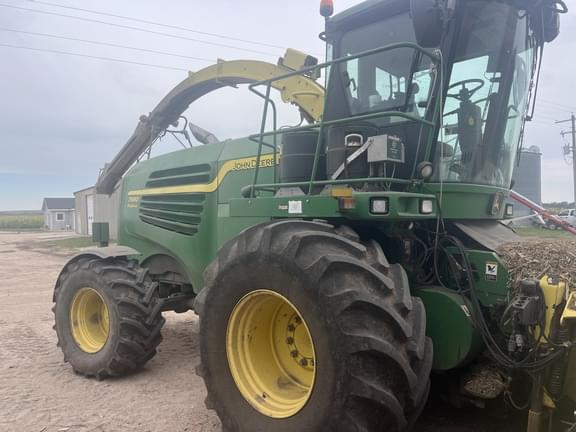Image of John Deere 7980 equipment image 1