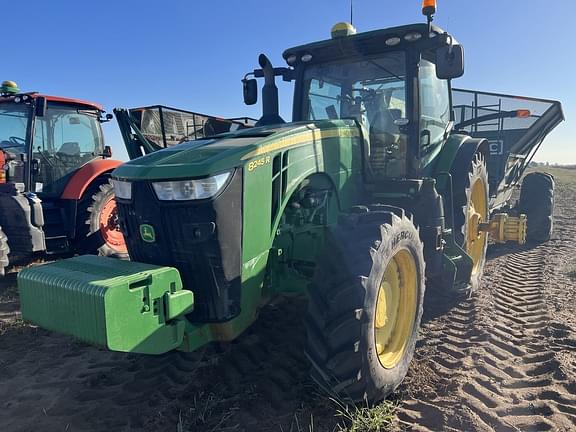 Image of John Deere 8245R equipment image 2