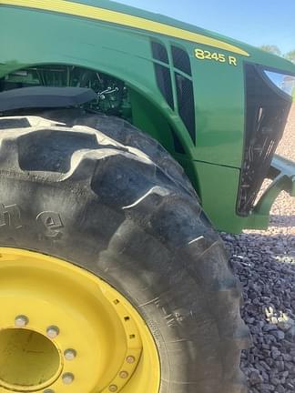 Image of John Deere 8245R equipment image 4