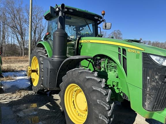 Image of John Deere 8245R Image 1