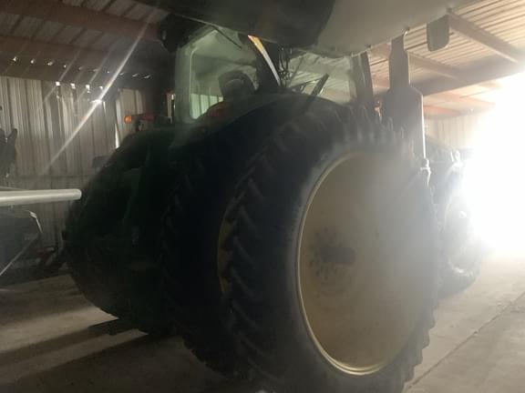 Image of John Deere 8245R equipment image 4