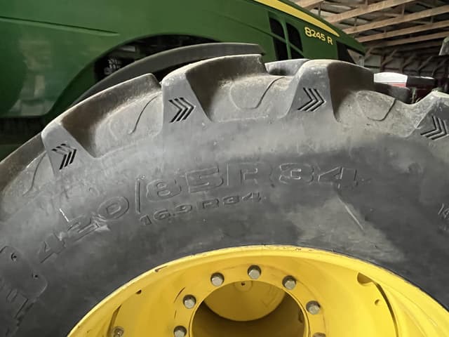 Image of John Deere 8245R equipment image 4