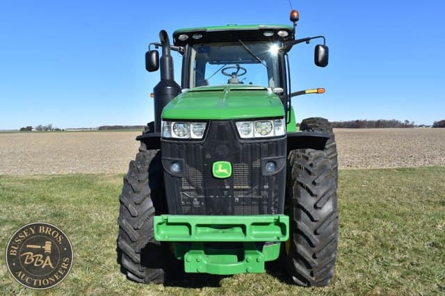 Image of John Deere 8245R equipment image 4