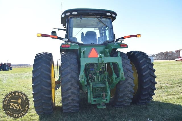 Image of John Deere 8245R equipment image 2