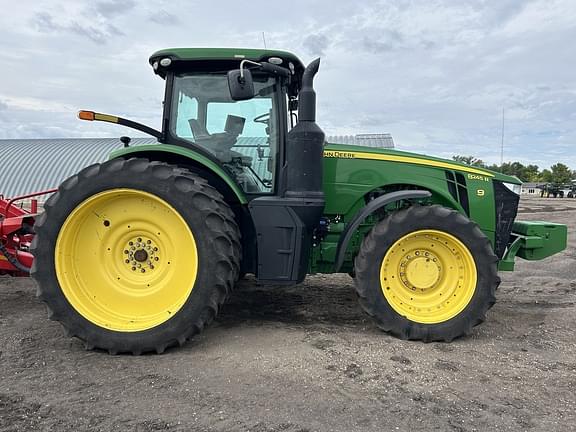 Image of John Deere 8245R equipment image 2