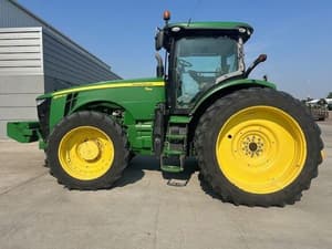 2015 John Deere 8245R Image