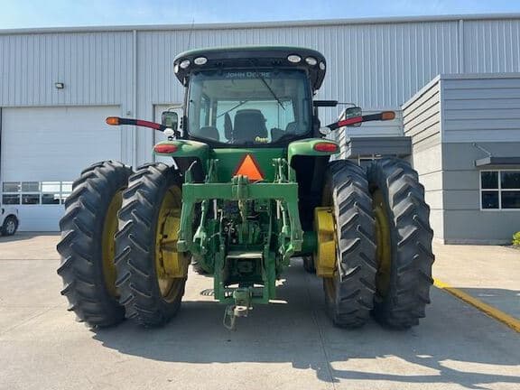 Image of John Deere 8245R equipment image 2