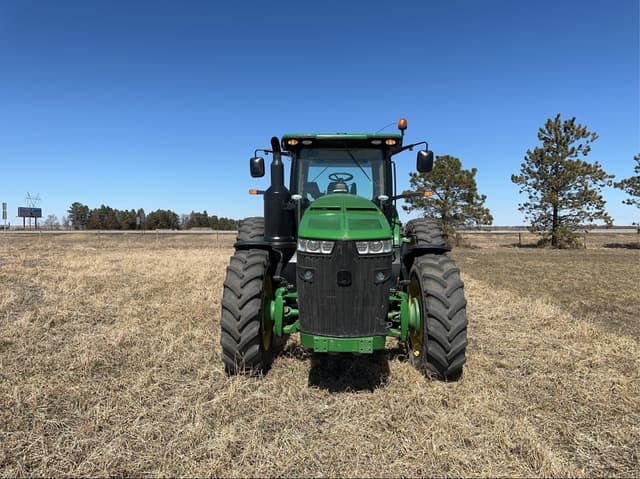 Image of John Deere 8245R equipment image 2