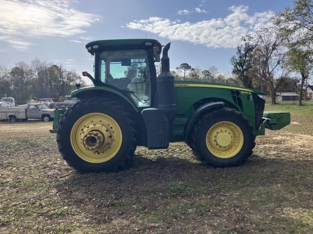 Image of John Deere 8245R equipment image 4