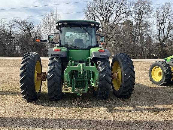 Image of John Deere 8245R equipment image 3