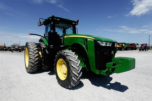 Image of John Deere 8245R equipment image 1