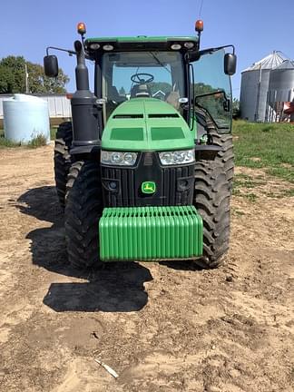 Image of John Deere 8245R equipment image 2