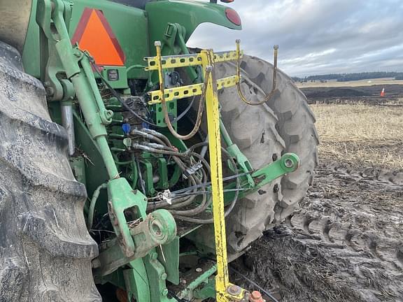 Image of John Deere 8245R equipment image 2