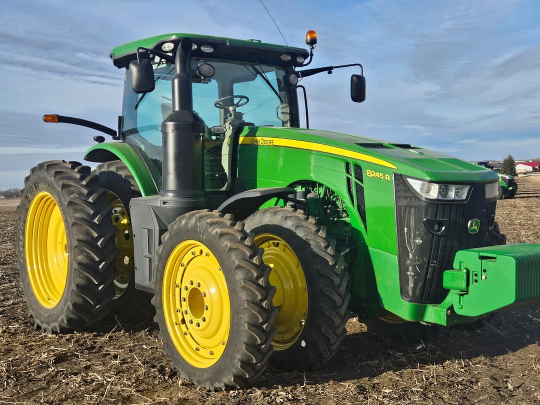 Image of John Deere 8245R Primary image