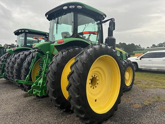 Image of John Deere 8245R equipment image 3