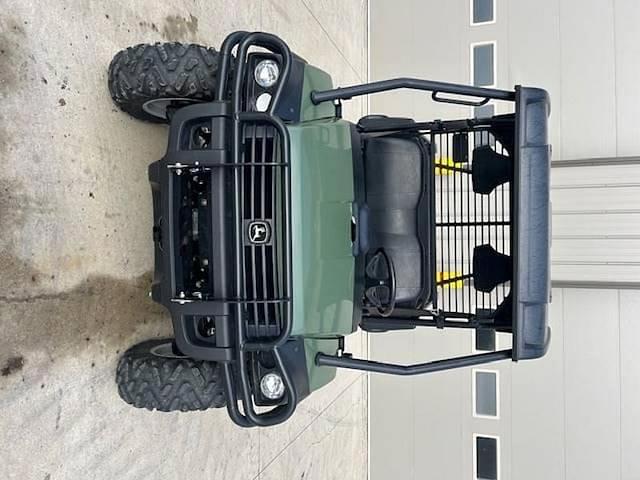 Image of John Deere Gator XUV 825i equipment image 2