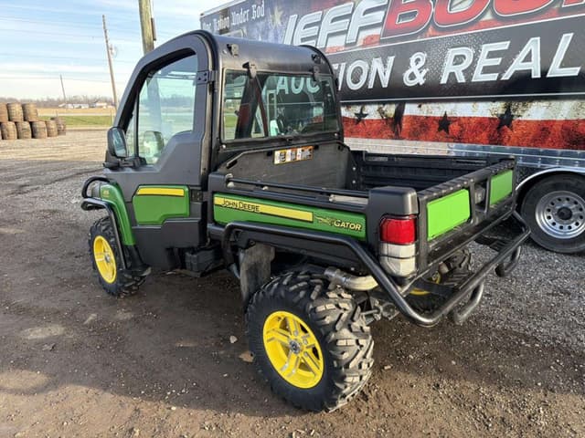 Image of John Deere Gator XUV 825i equipment image 1