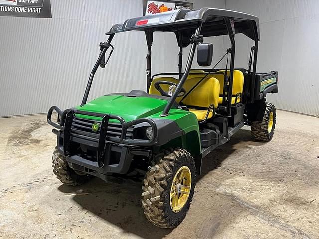 Image of John Deere Gator XUV 825i S4 equipment image 1