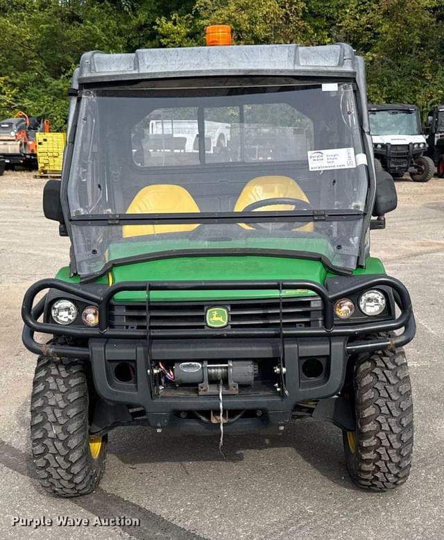 Image of John Deere Gator XUV 825i equipment image 1