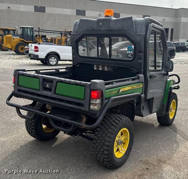 Image of John Deere Gator XUV 825i equipment image 4