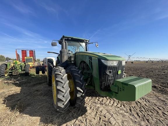 Image of John Deere 8270R equipment image 1