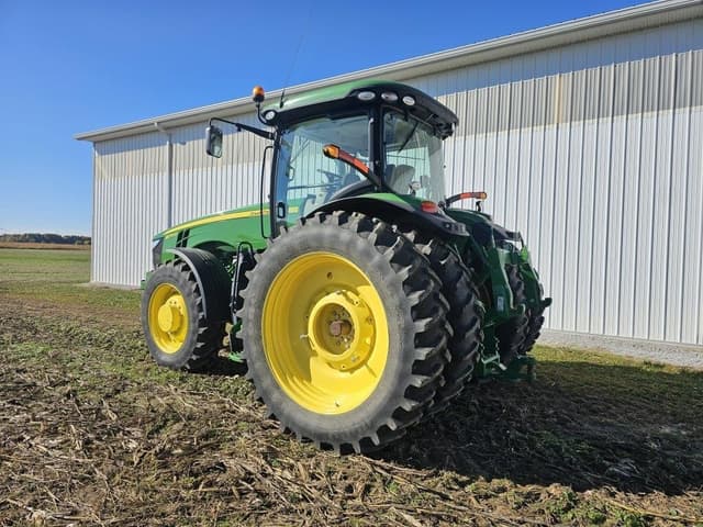 Image of John Deere 8270R equipment image 4