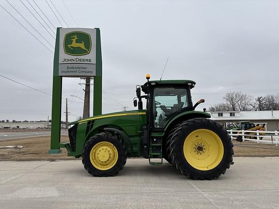 Image of John Deere 8270R equipment image 1