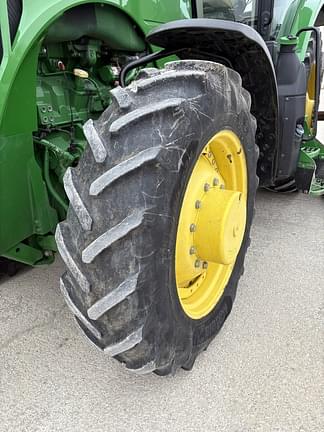 Image of John Deere 8270R equipment image 4