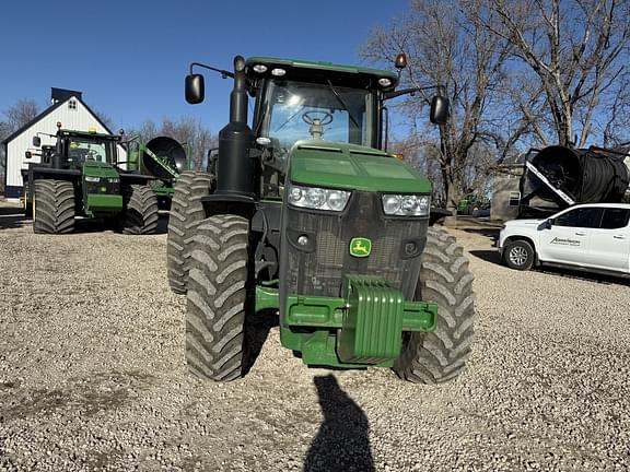 Image of John Deere 8270R equipment image 3