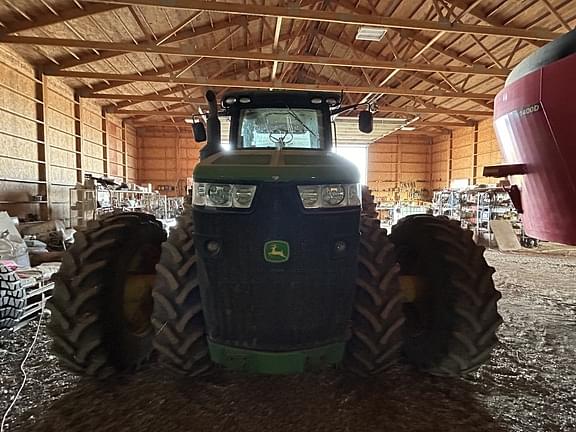 Image of John Deere 8270R equipment image 1