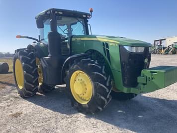 Main image John Deere 8270R
