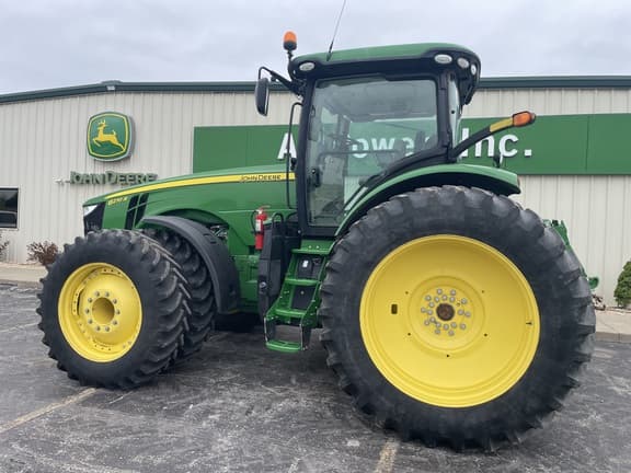 Image of John Deere 8270R equipment image 4