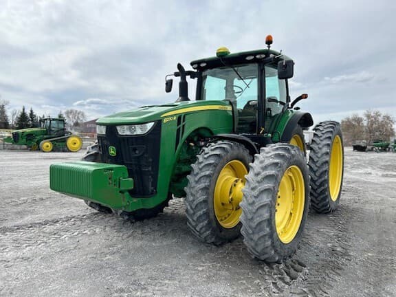 Image of John Deere 8270R equipment image 2