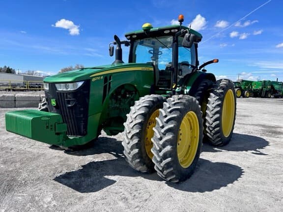 Image of John Deere 8270R equipment image 2