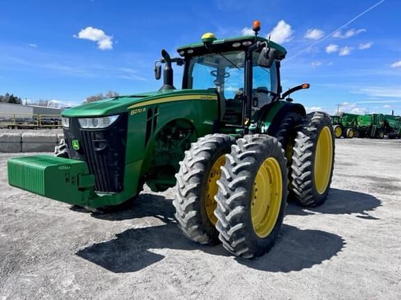 Image of John Deere 8270R equipment image 1