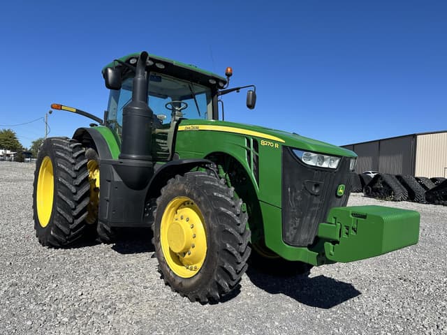 Image of John Deere 8270R equipment image 1