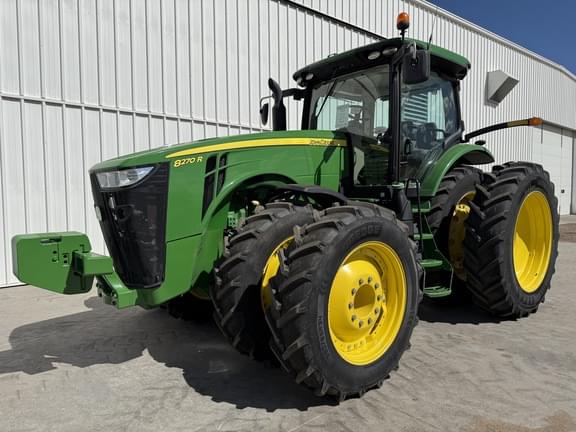 Image of John Deere 8270R equipment image 4