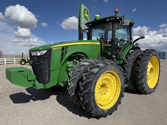 2015 John Deere 8270R Equipment Image0